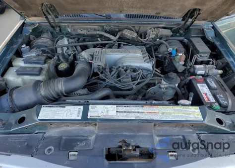 1997 Ford Explorer z USA, uszkodzony, nr VIN 1FMDU35P5VUA67640